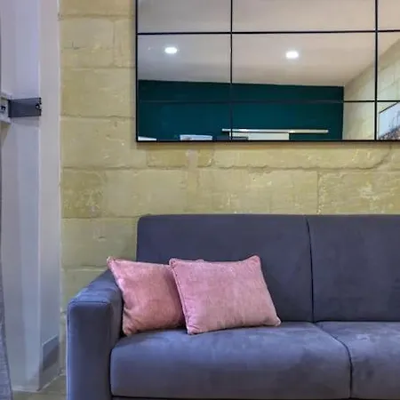 Authentic Studio With Maltese Balcony In Bormla By 360 Estates *