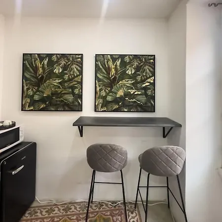 Authentic Studio With Maltese Balcony In Bormla By 360 Estates Lägenhet